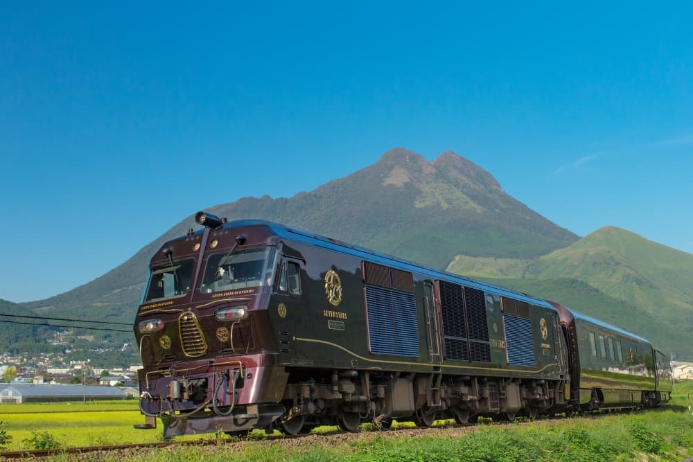 Japan by Luxury Rail & Ryokan